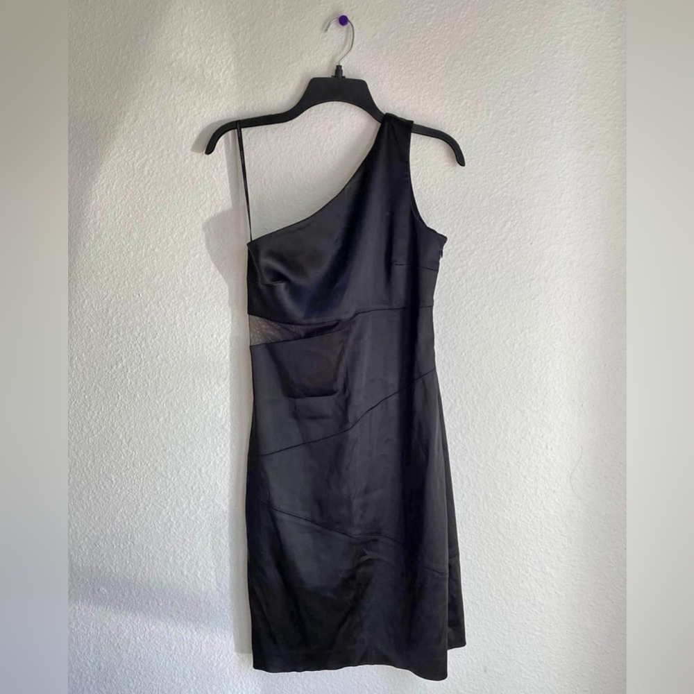 Calvin Klein | One-shoulder black dress